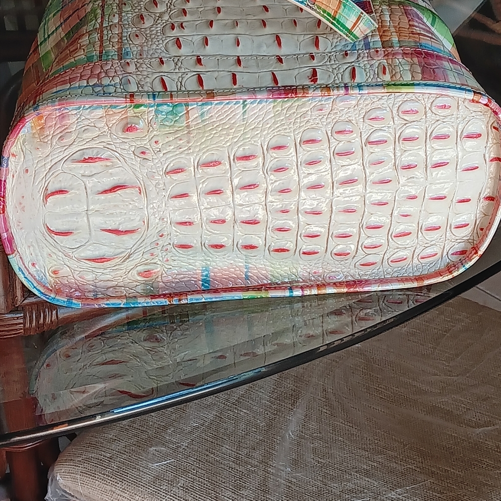 Brahmin" Beautiful rainbow colors, definitely a head Turner!!NEVER USED!!NWOT!! - Picture 8 of 13